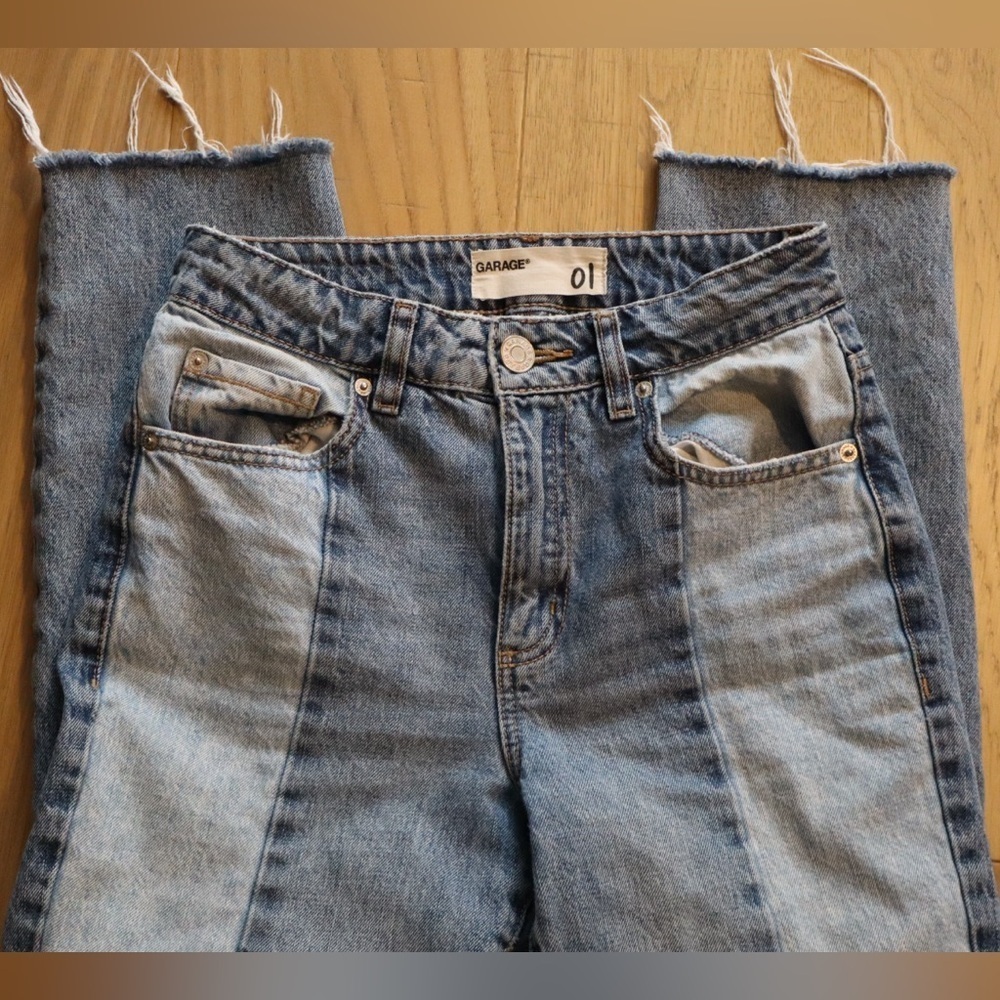 Garage Two-Tone High Rise Mom Jeans - Picture 5 of 5